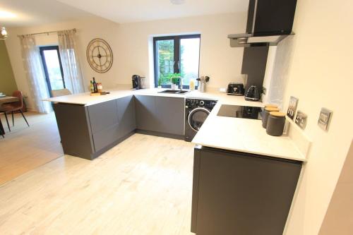 Cabot Mews Apartment 8 photo 16