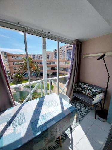 quartier port de peche et plaisance residence avec piscine