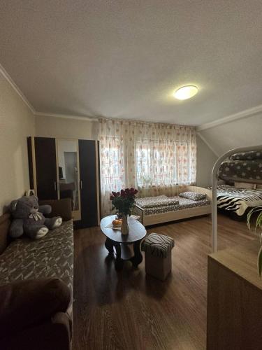 Postel nebo postele na pokoji v ubytování VIP hotel