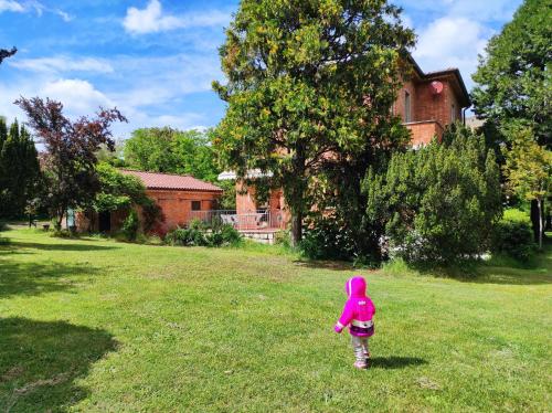 Zahrada ubytování MARIA HOLIDAY HOMES La Pineta di Sinalunga