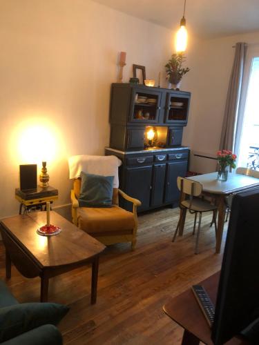 Photo de la galerie de l'établissement Cosy petit appartement, à Paris