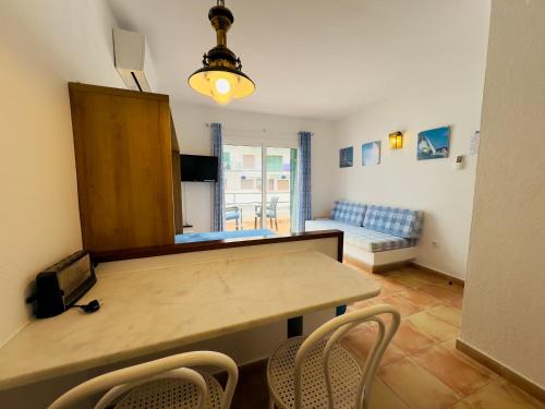 Estudi nº5 'Apartaments El Berganti'
