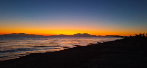 Imagen de la galería de Αξέχαστη εμπειρία με θέα την θάλασσα!, en Paralia Dionisiou