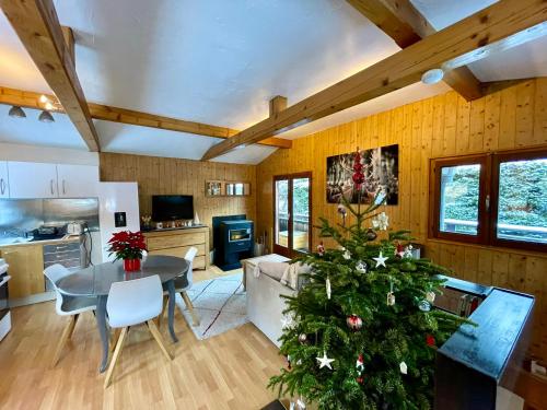 Φωτογραφία από το άλμπουμ του Les Chalets du Glacier - Chalet Emma - Chamonix στο Σαμονί Μον Μπλαν