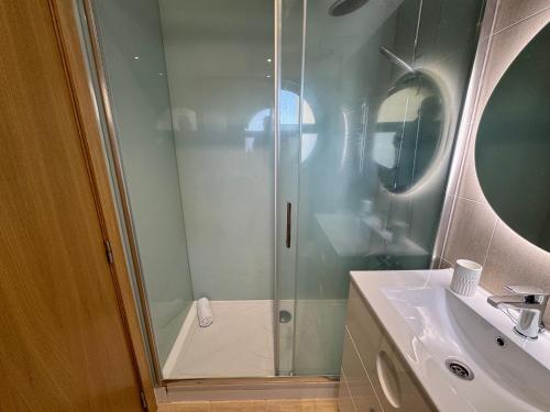 Gallery image of Oktheway Ares in Ares