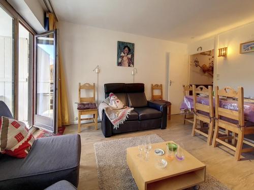 Appartement spacieux · Accès direct aux pistes · Balcon ensoleillé - FR-1-344-298