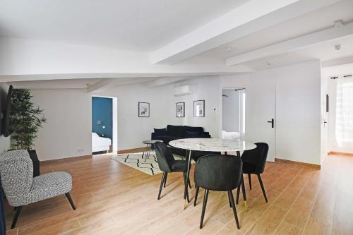 Refreshing 2BD-6P apartment - 18th ard