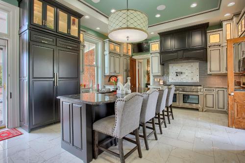 Una cocina o zona de cocina en Stuart Manor Bed and Breakfast