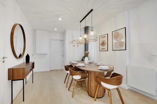 Photo de la galerie de l'établissement Modern Apartment - 2BR-6P - in Heart of Le Marais, à Paris