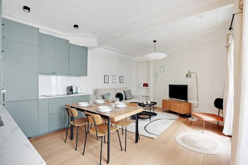 Authentic apartment - 3BR-8P - Clignancourt