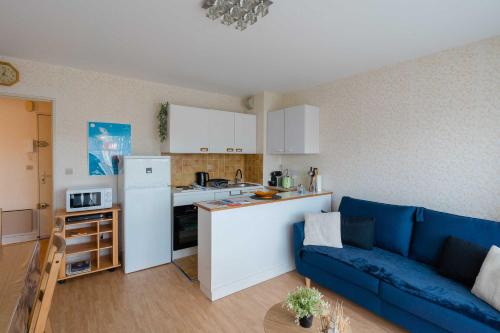 Charming apartment with parking near Place Morny