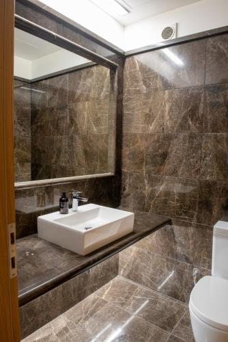 Sideratos Luxury Sea View City Apartment