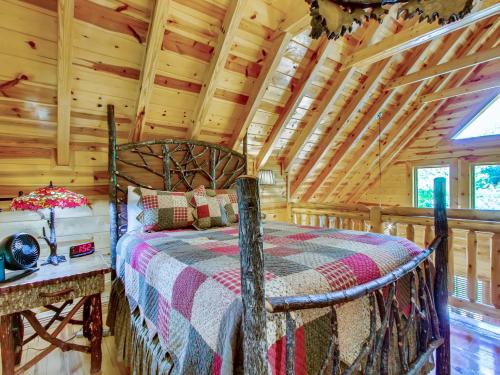 Letto o letti in una camera di A River Adventure #4237