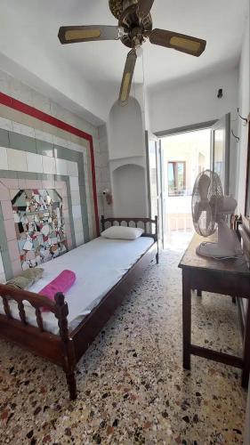 Single Old Town Room