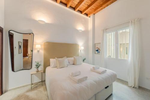 ISG apartments Puerta Jerez Sevilla 01