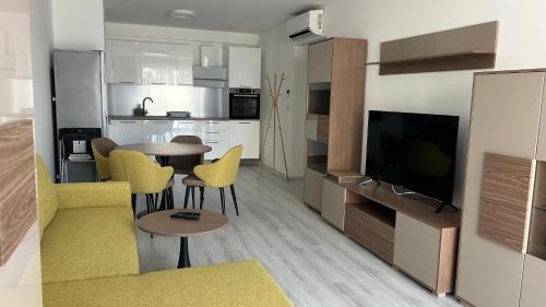 Fregatt 308 8600 Siófok, Liszt Ferenc sétány 2-10-d epulet 3 emelet kép - 3