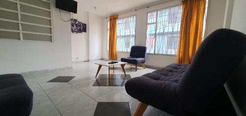 Posezení v ubytování San Antonio ROOM cerca al aeropuerto