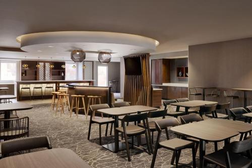 Posezení v ubytování SpringHill Suites by Marriott San Antonio Downtown-Riverwalk Area