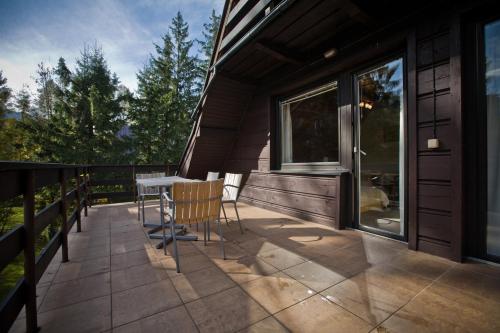 Balkon oz. terasa v nastanitvi Willa Marma B&B