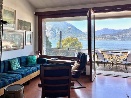Villa NELLA VARENNA back to 70' photo 3