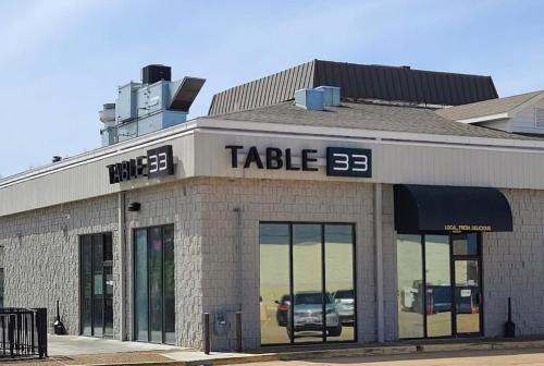 Fotografie z fotogalerie ubytování Deluxe Double Suite - Lake Front v destinaci Osage Beach