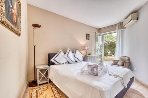 Victoria Beach Apartments