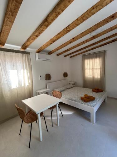Ένα ή περισσότερα κρεβάτια σε δωμάτιο στο Stone house Vert