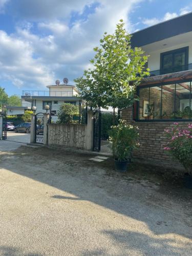 Galeriebild der Unterkunft Gölyolu Daire Yeşil in Sapanca