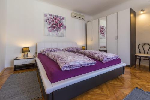 Nur 100 Meter zum Sandstrand mit mediterranem Garten