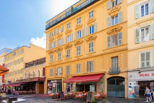 #51 Staywizus - 1BDR Massena, central 5 min to the beach AC