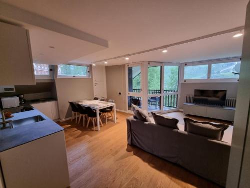 Köök või kööginurk majutusasutuses Condominio Alpe Bardonay