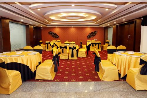 Konferenční prostory v ubytování JALSA HOTEL & BANQUETS,Indore