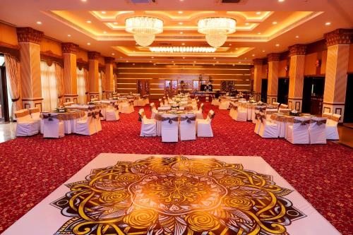 Restaurace v ubytování JALSA HOTEL & BANQUETS,Indore