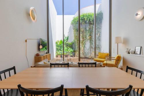 Alfama 3BR with Terrace by LovelyStay