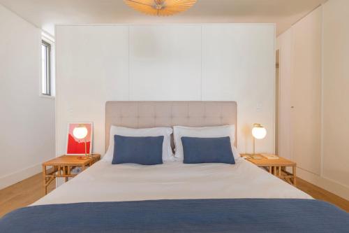 Alfama 3BR with Terrace by LovelyStay