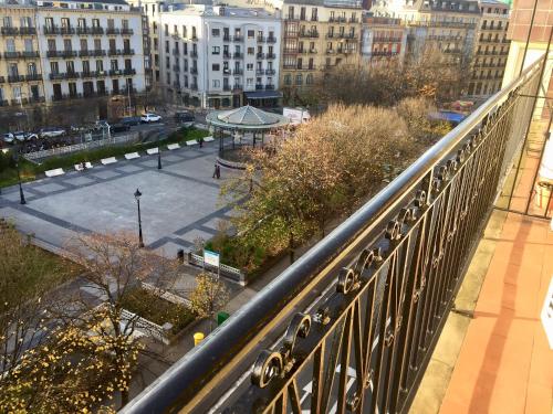 Plaza luminoso apartamento en pleno centro