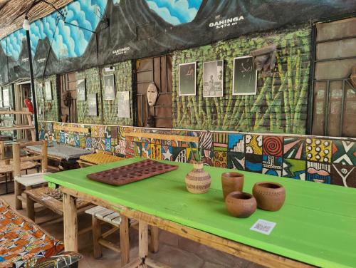Εστιατόριο ή άλλο μέρος για φαγητό στο Red Rocks Rwanda - Campsite & Guesthouse