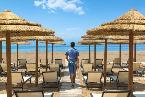 SEAFOS Luxury Resort & Spa - Limited Edition by Leonardo Hotels — Beach