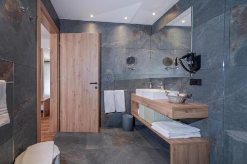 Koupelna v ubytování Dolomiten Hotel Irma