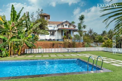 Bazén v ubytování EKOSTAY - Mount Emerald Villa nebo v jeho okolí