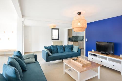 Μια τηλεόραση ή/και κέντρο ψυχαγωγίας στο Maison Ampalia - Welkeys