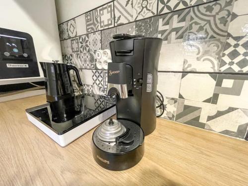 Photo de la galerie de l'établissement Le Saint Louis - Appt WIFI centre ville, au Puy-en-Velay