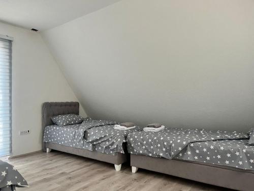 Postel nebo postele na pokoji v ubytování Madavajo