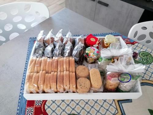 Φαγητό σε αυτό το διαμέρισμα ή κάπου εκεί κοντά