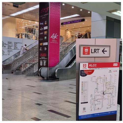 a sign in the middle of a shopping mall at Star KLCC Elegant 2-3pax by DingDing in Kuala Lumpur