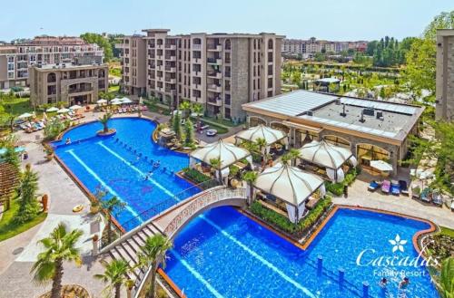 Cascadas pool view luxury apartment Sunny beach