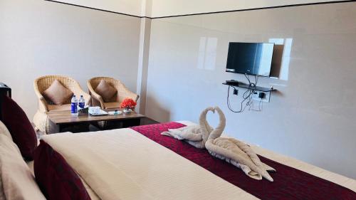 TV o dispositivi per l'intrattenimento presso THE JEYAM RESIDENCY - Opp To Mangrove Boating, Pondicherry - JR Groups