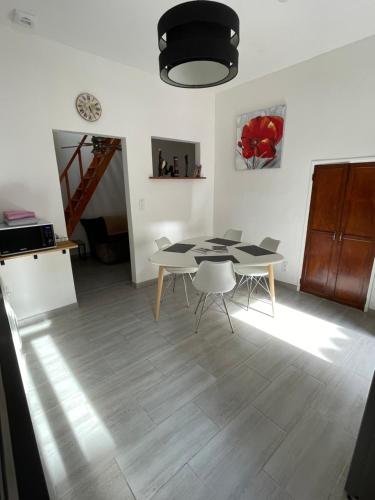 Chez Sonou , Nîmes centre