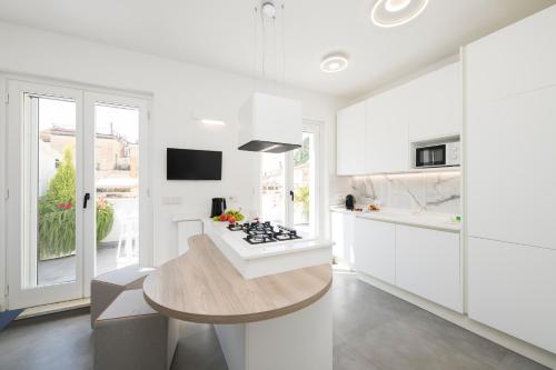Dapur atau dapur kecil di Rooftop 19_Amalfi Luxury Suite