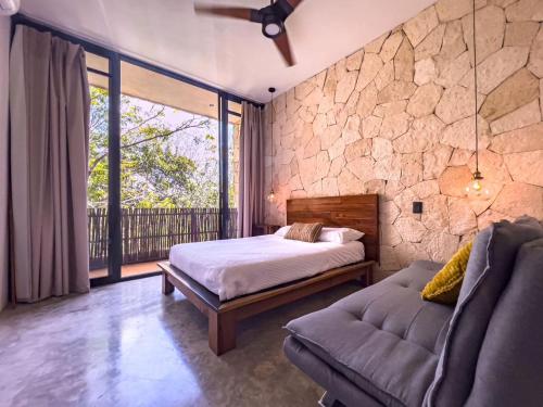 Ένα ή περισσότερα κρεβάτια σε δωμάτιο στο Luxury Private penthouse with private pool